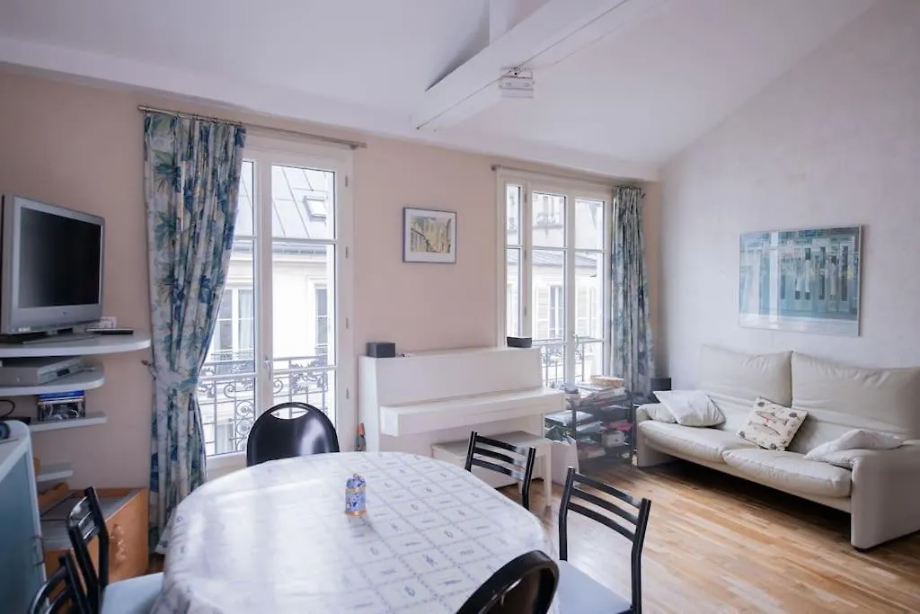 Amazing Flat 3 Bedrooms Notre Dame Διαμέρισμα *