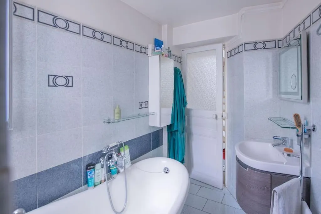 Amazing Flat 3 Bedrooms Notre Dame Apartment